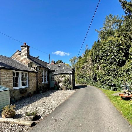 Carnell Country Estate & Holiday Cottages In Ayrshire Hurlford Екстер'єр фото