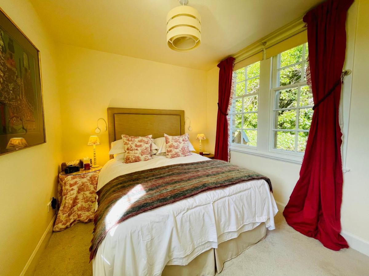 Carnell Country Estate & Holiday Cottages In Ayrshire Hurlford Екстер'єр фото