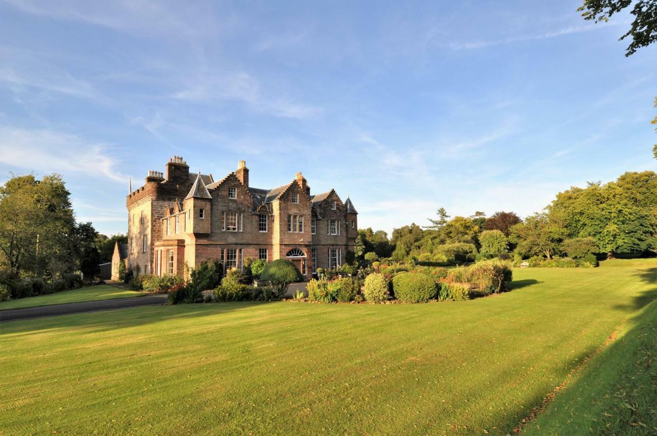 Carnell Country Estate & Holiday Cottages In Ayrshire Hurlford Екстер'єр фото