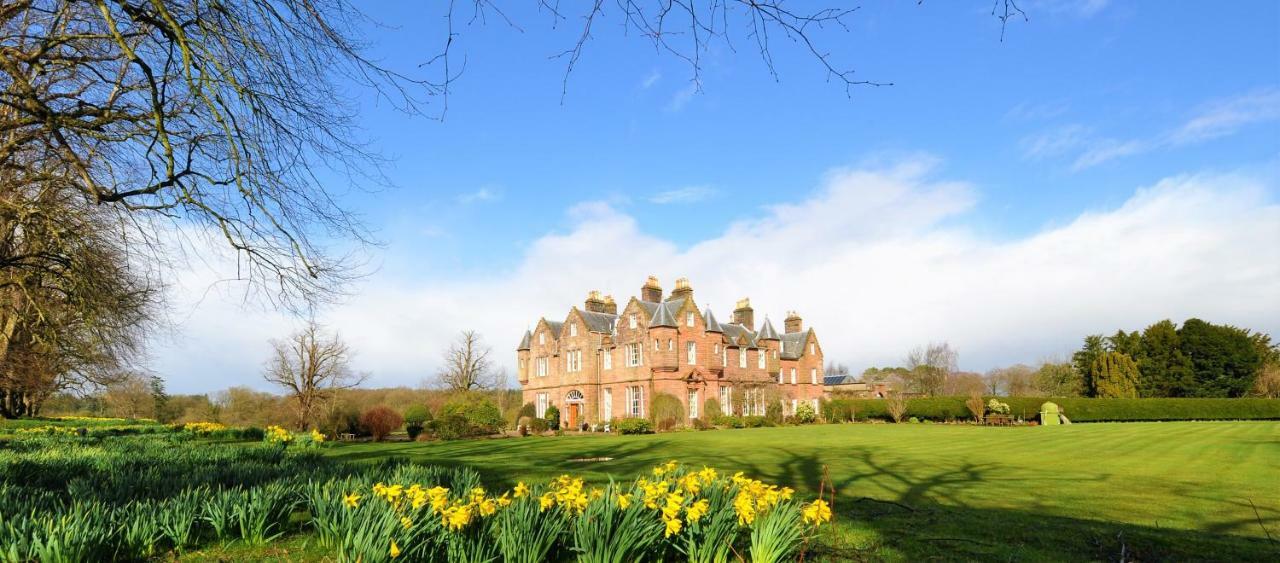 Carnell Country Estate & Holiday Cottages In Ayrshire Hurlford Екстер'єр фото